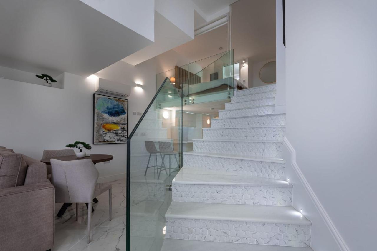 Beachfront Maisonette ジブラルタル エクステリア 写真