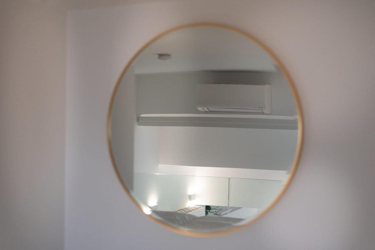 Beachfront Maisonette ジブラルタル エクステリア 写真
