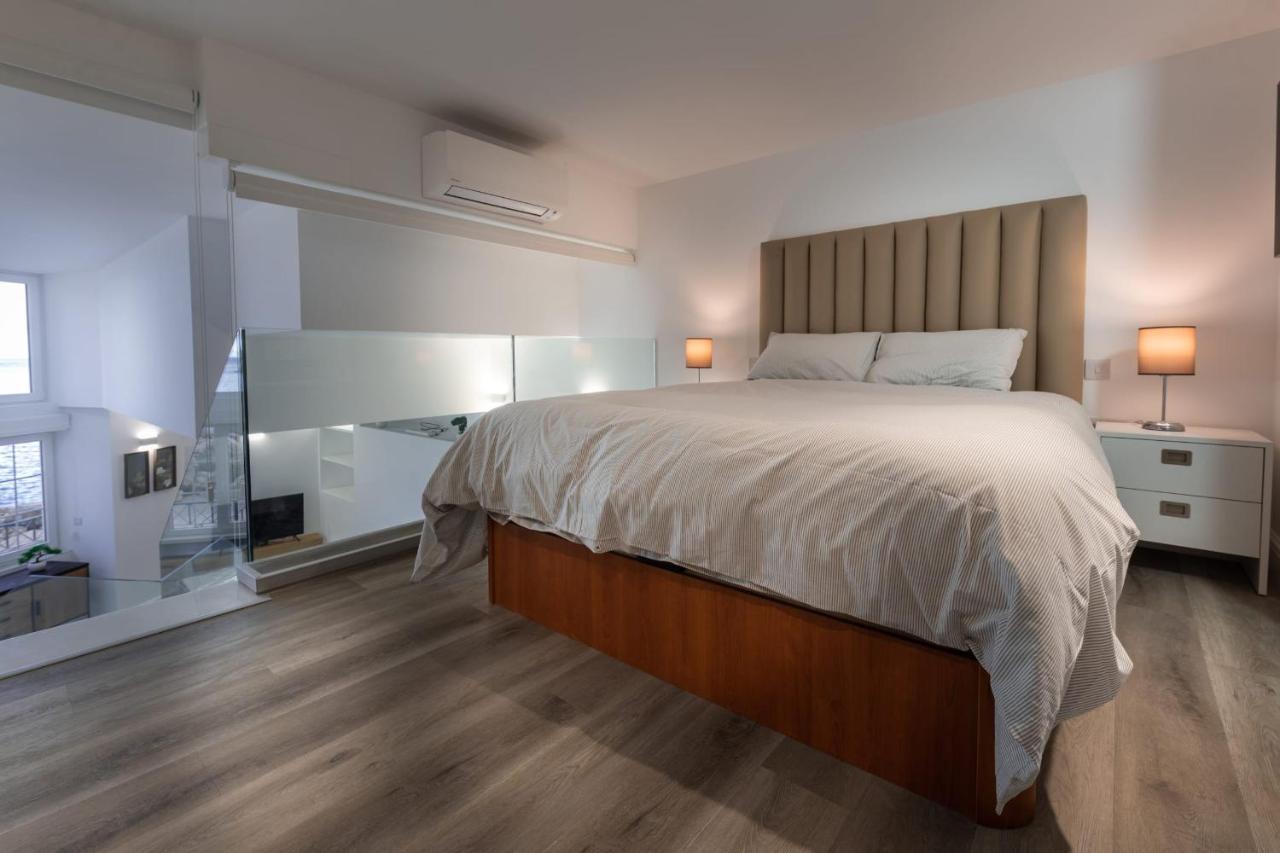 Beachfront Maisonette ジブラルタル エクステリア 写真